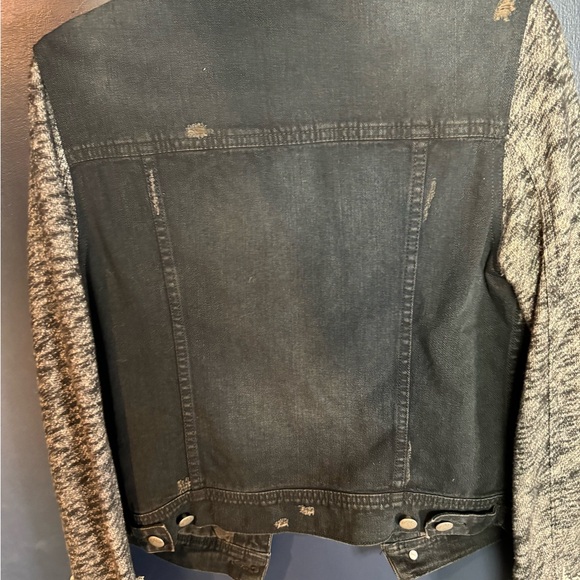 Free People denim jacket with fleece hood and sleeves Size Medium - Picture 2 of 7